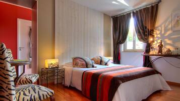 Bureau, lits pliants/supplémentaires, Wi-Fi gratuit