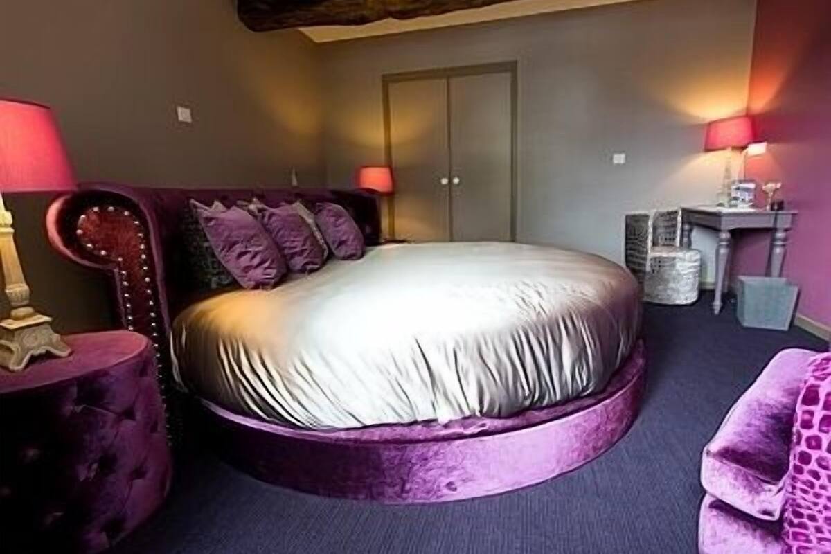 in-room safe, soundproofing, free wifi