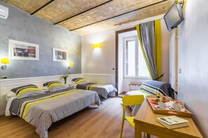 Quadruple Room | 1 bedroom, down comforters, in-room safe, desk - Cesare Balbo Inn (Rome)