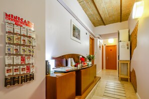 تفاصيل الفندق من الداخل