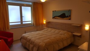 Frette Italian sheets, in-room safe, desk, soundproofing - BB Soriano 44 (Naples)