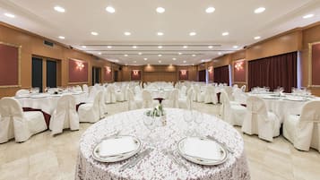 Banquet hall