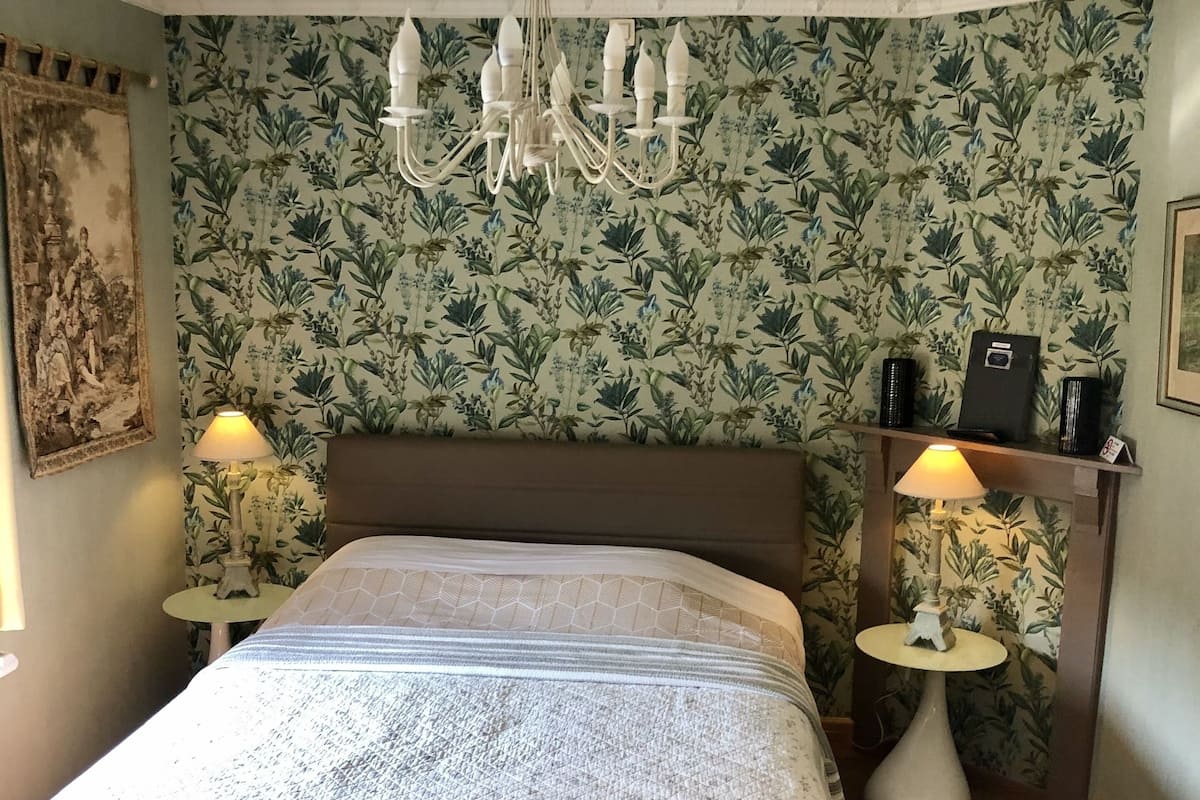 Deluxe tweepersoonskamer, 1 queensize bed, niet-roken, uitzicht op tuin | 1 slaapkamer, lakens van Egyptisch katoen, hypoallergeen beddengoed