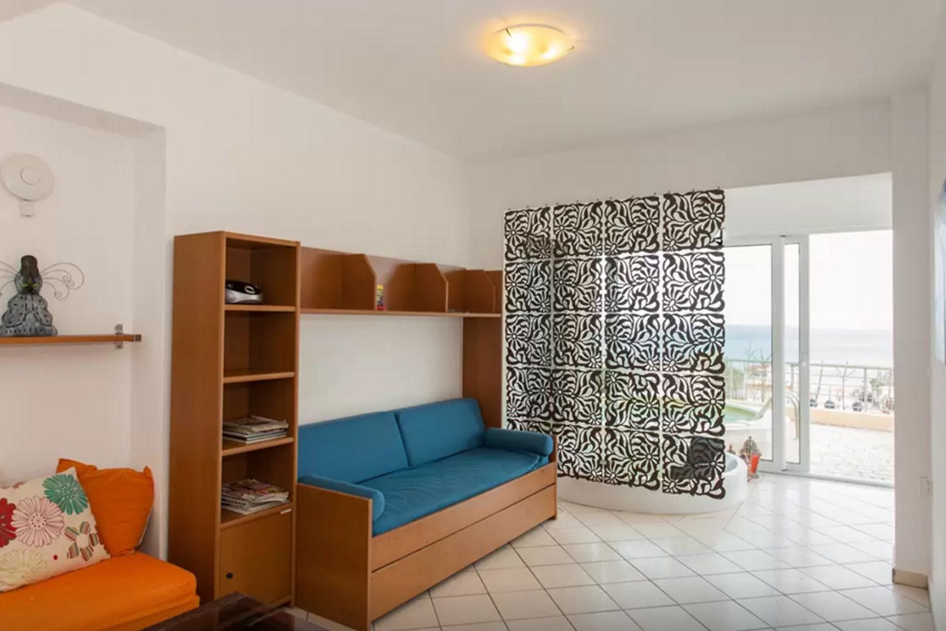 30-inch lcd tv with satellite channels, tv, dvd player