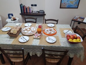 Food and drink - Portanova (Naples)