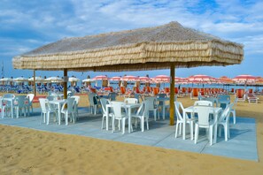 Private beach nearby, sun-loungers, beach umbrellas