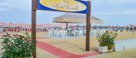 Private beach nearby, sun-loungers, beach umbrellas