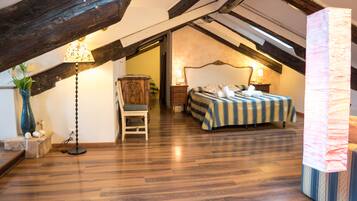 Chambre Familiale, salle de bains privée