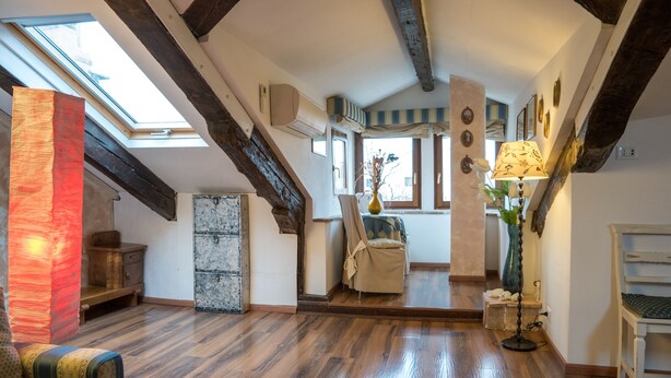 Family Room, Private Bathroom - Corte Canal Venice (Venice)