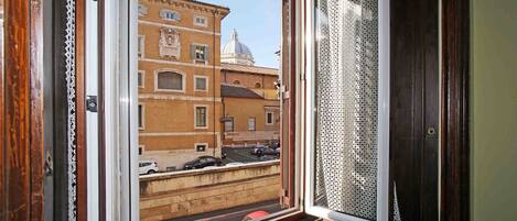 Chambre Double, salle de bains attenante | Vue de la chambre