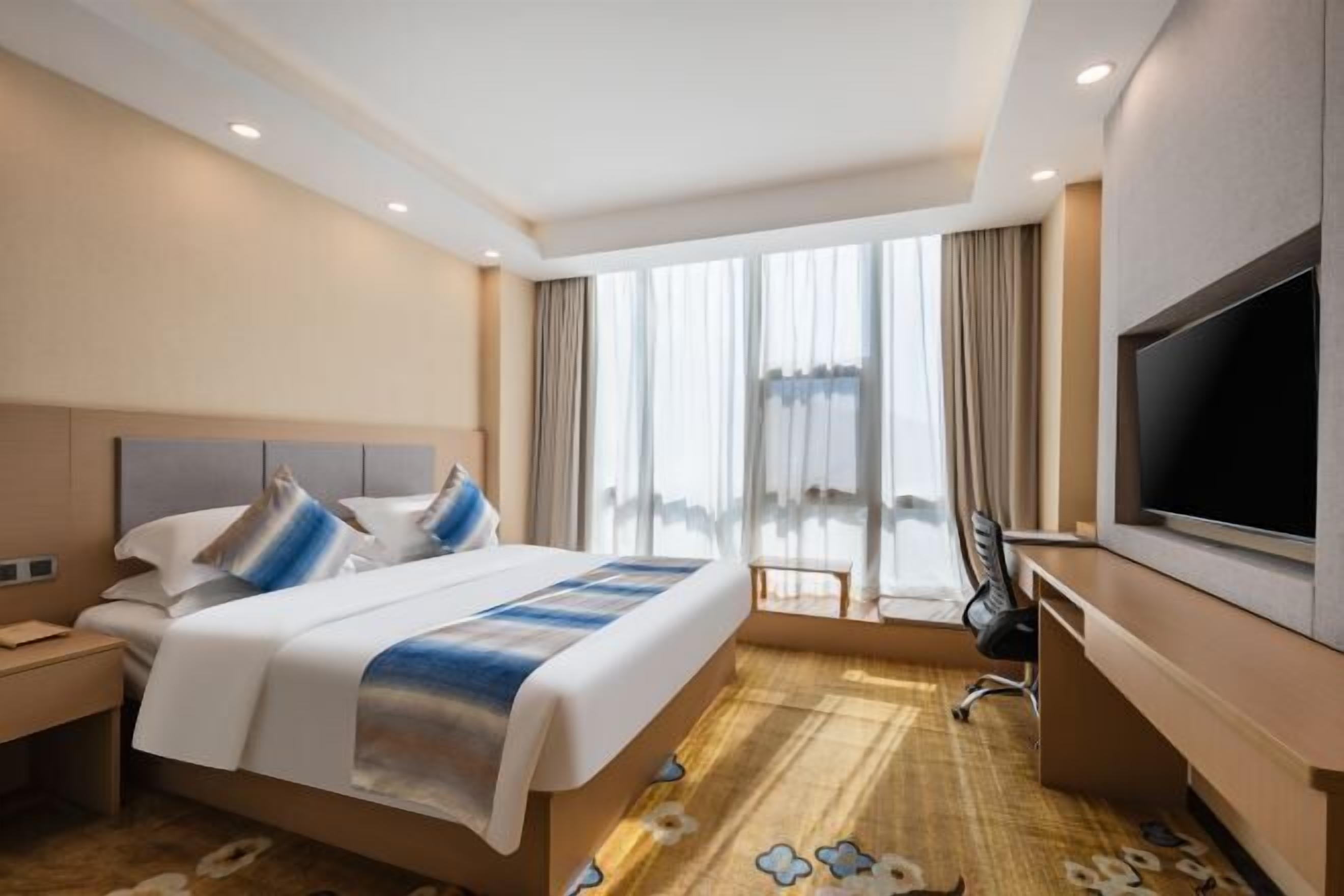 Desk, iron/ironing board, cribs/infant beds, WiFi