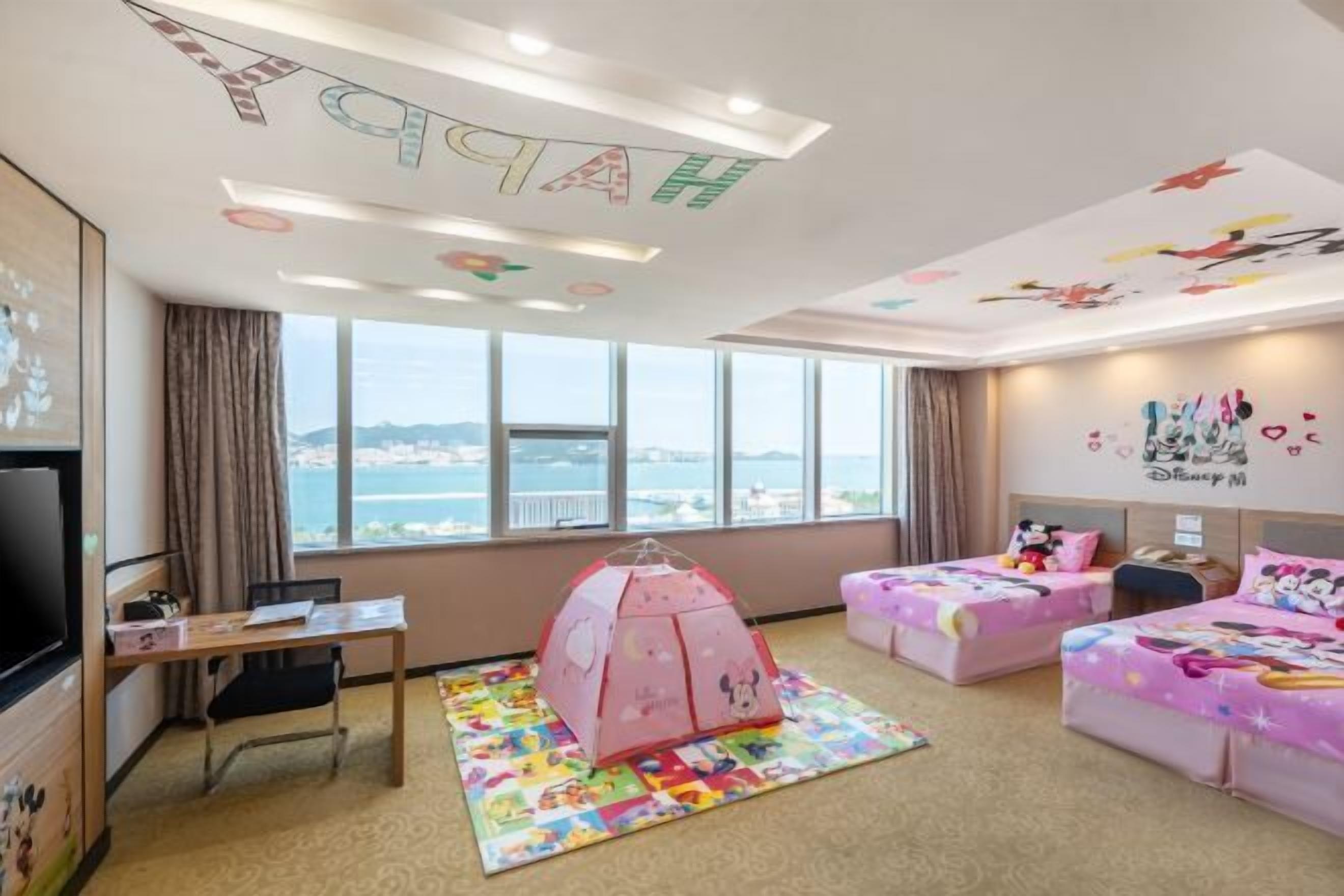 Desk, iron/ironing board, cribs/infant beds, WiFi