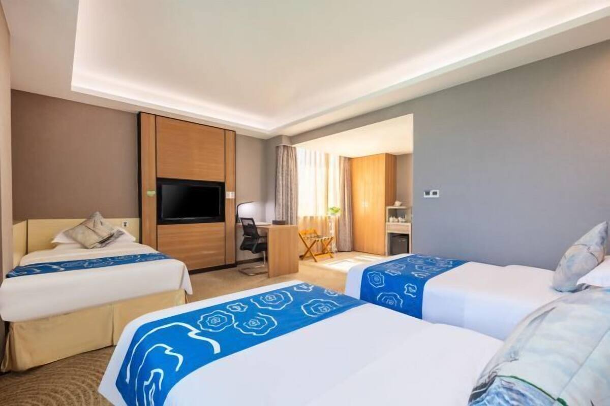 Desk, iron/ironing board, cribs/infant beds, WiFi