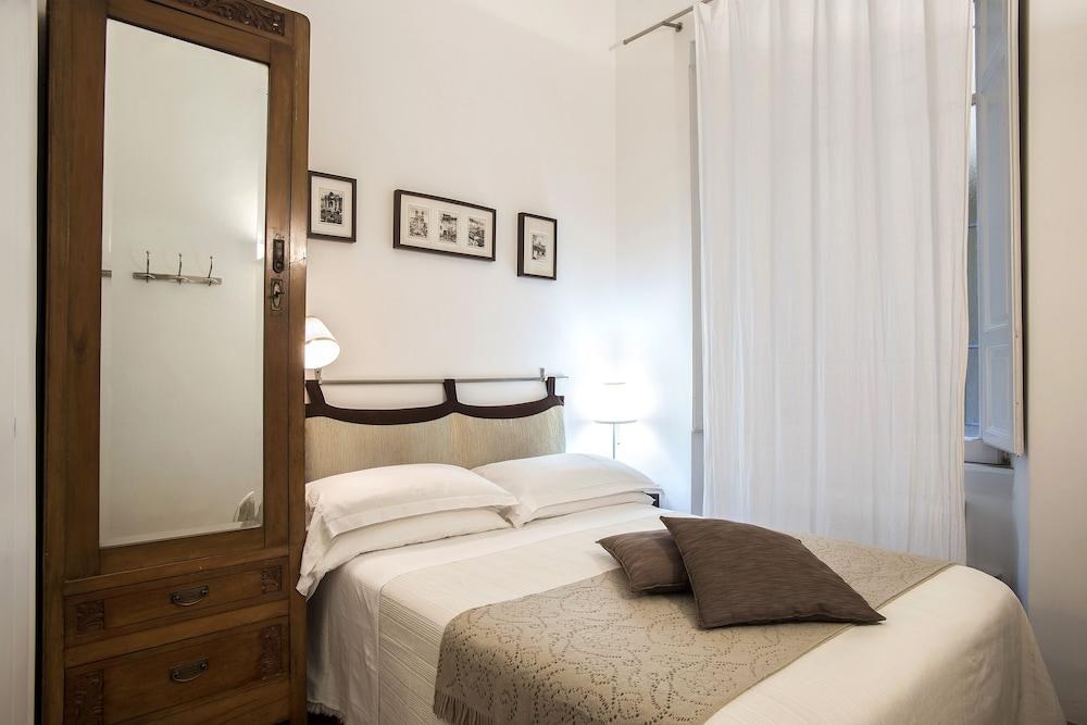 Arco del Lauro B&B by null