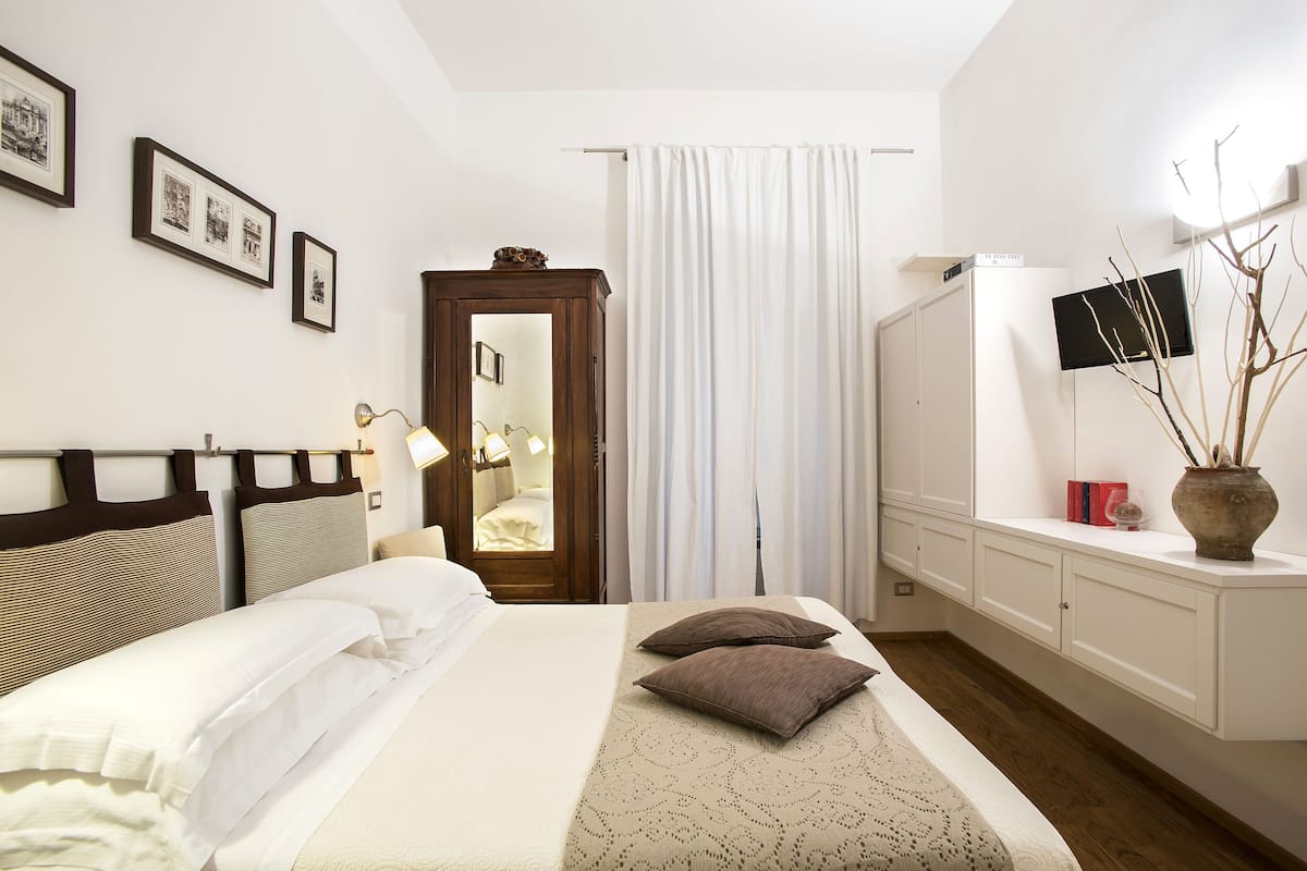 Double or Twin Room | Desk, cribs/infant beds, free WiFi
