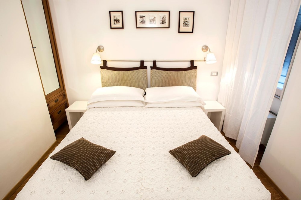 Arco del Lauro B&B by null