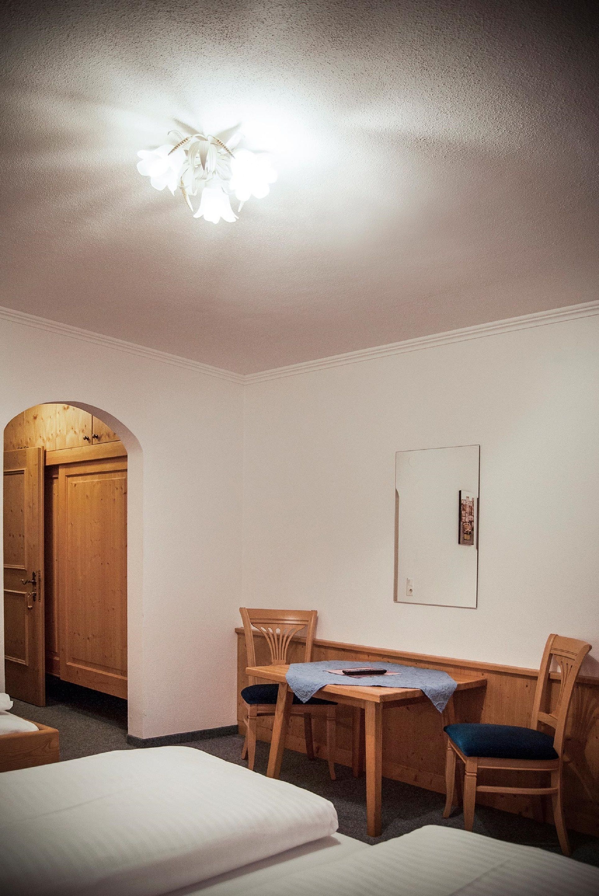 Cribs (free), WiFi (free)