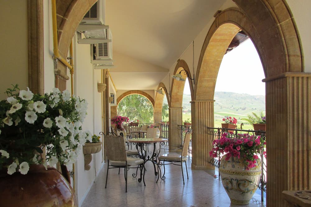 Agriturismo Reggia Saracena
