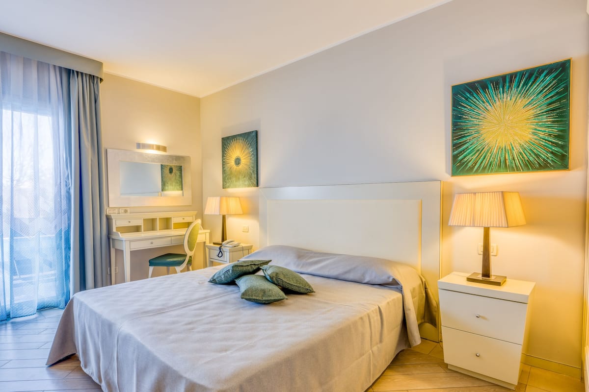 1 bedroom, minibar, in-room safe, desk