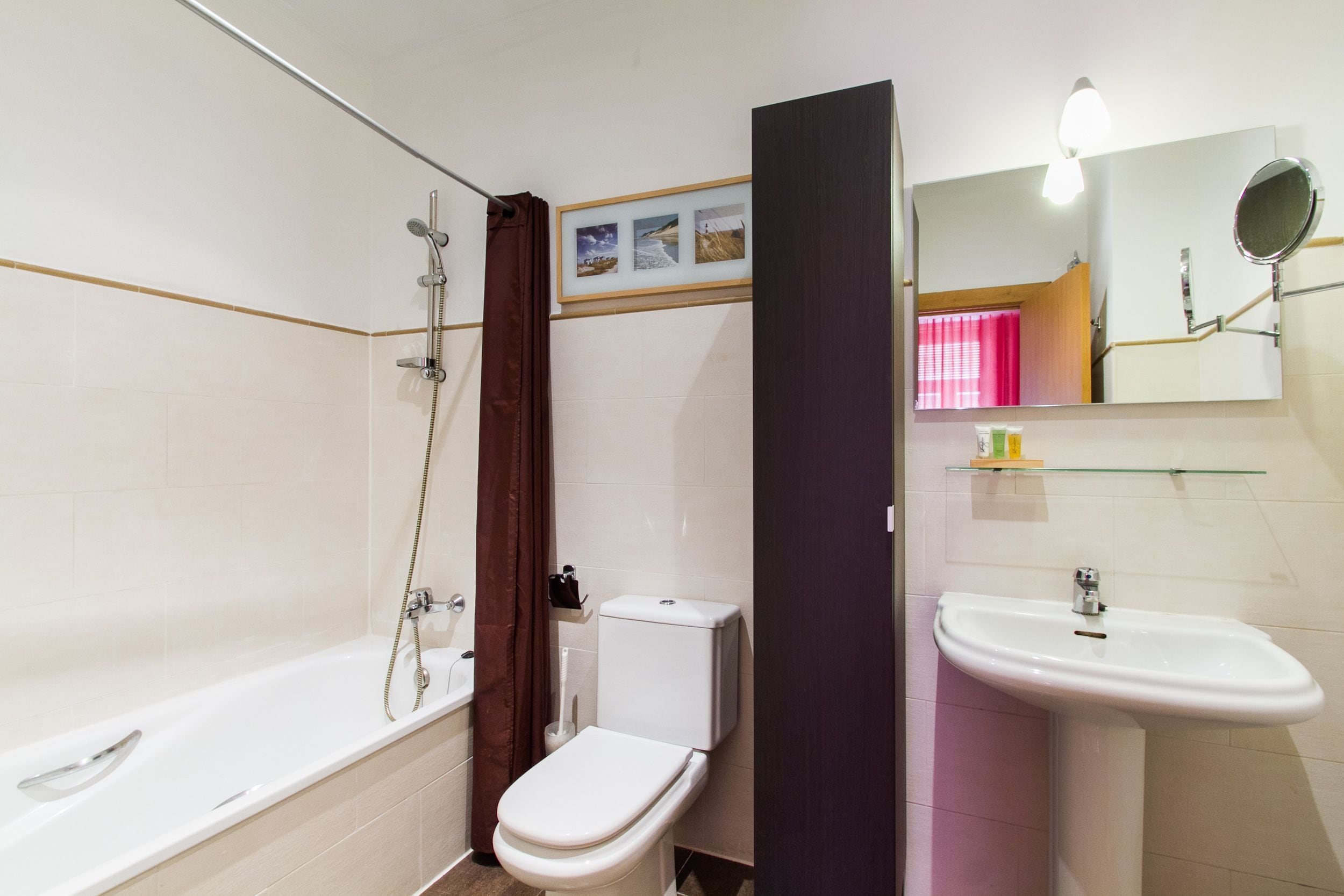 apartment, 1 bedroom | bathroom | bathtub, deep-soaking bathtub, free toiletries, hair dryer