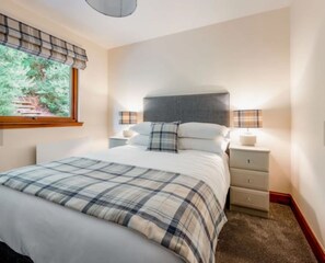 Exclusive Double Room | Premium bedding, individually decorated, individually furnished - Loch Ness Clansman Hotel (Inverness)
