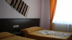Triple Room | Soundproofing, WiFi (free) - Kale Hotel (Denizli)