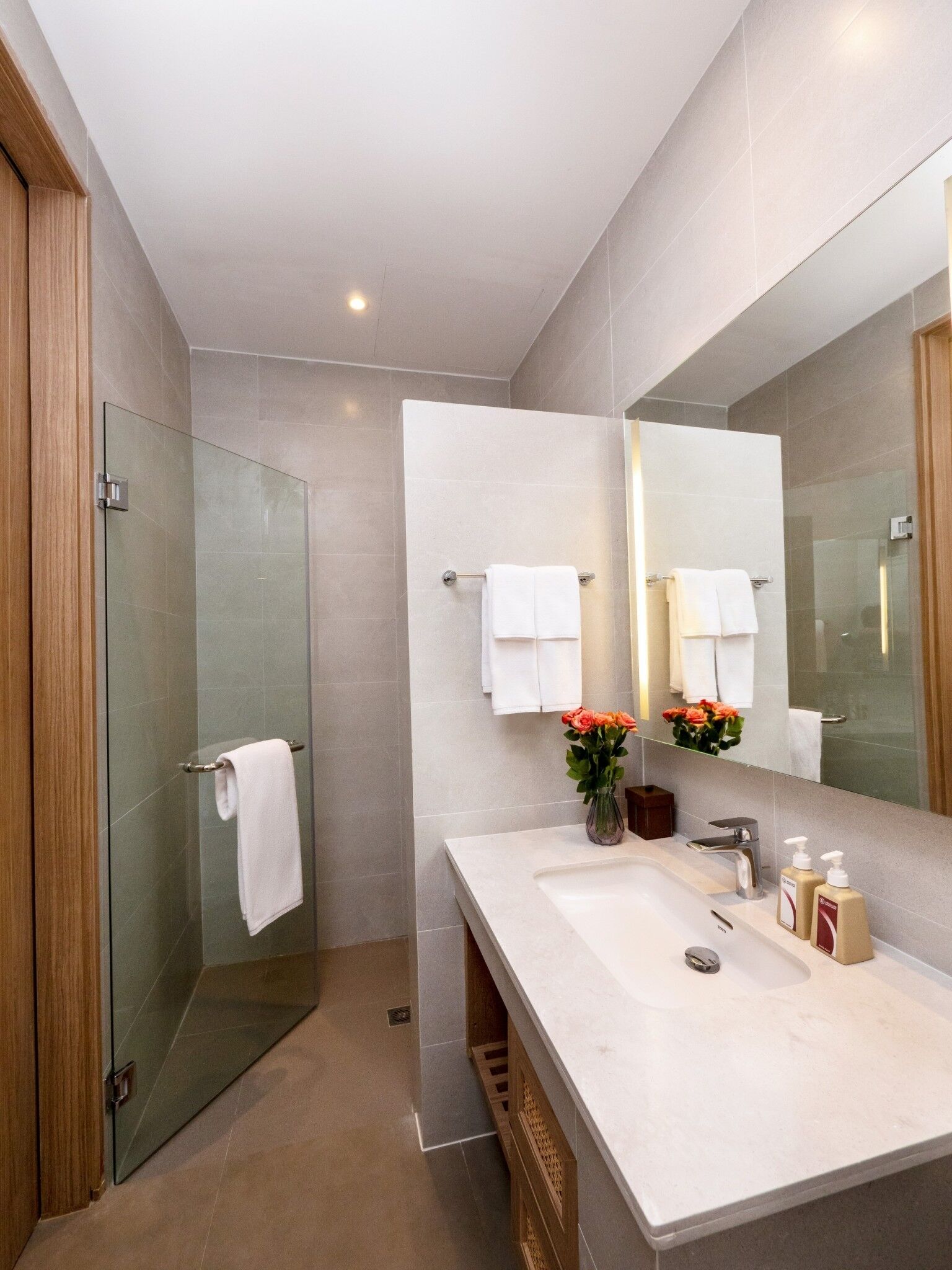 sanctuary superior | bathroom | shower, hair dryer, bathrobes, slippers