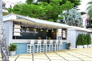 Bar (in der Unterkunft)