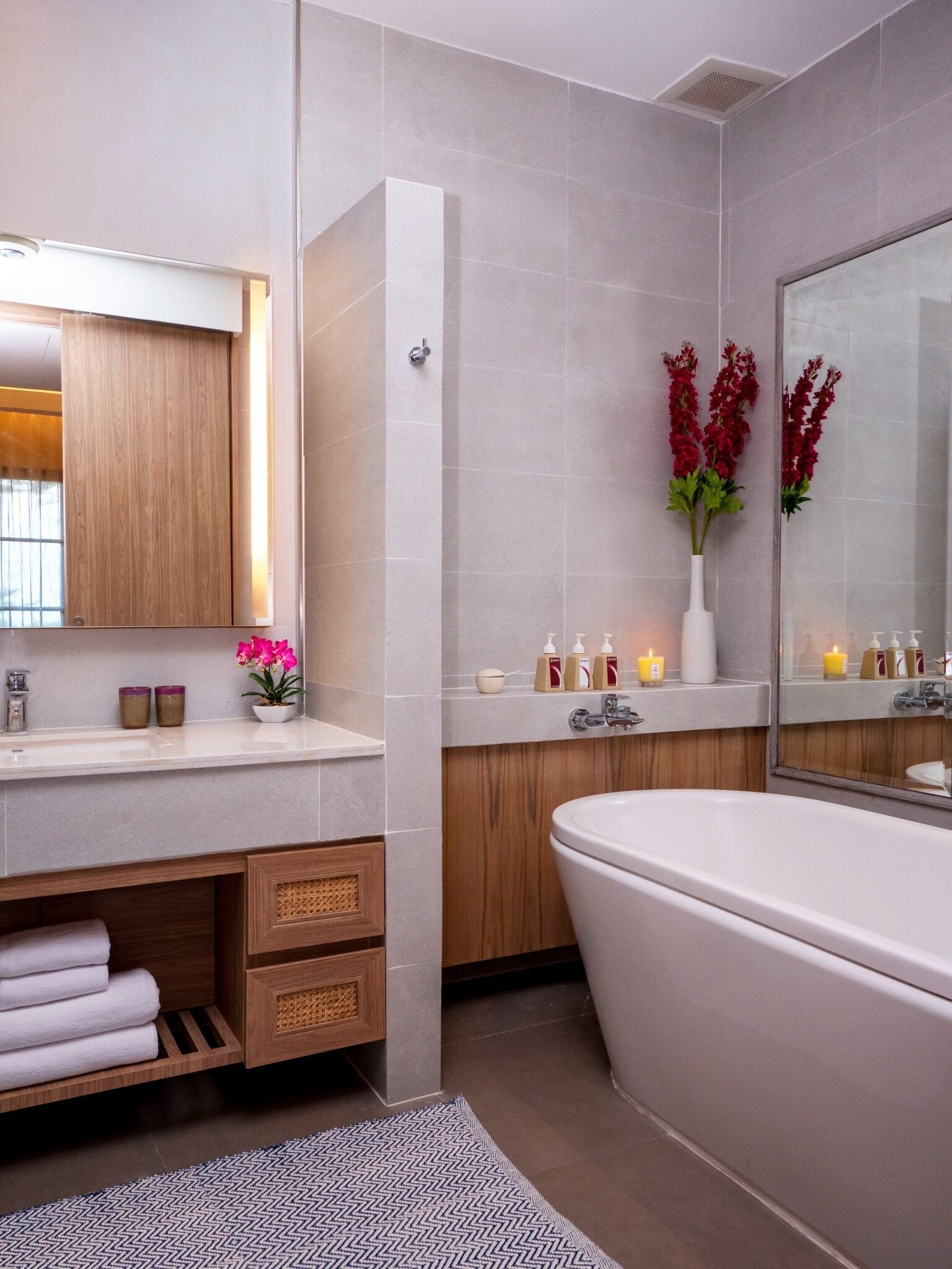 sanctuary deluxe | bathroom | shower, hair dryer, bathrobes, slippers