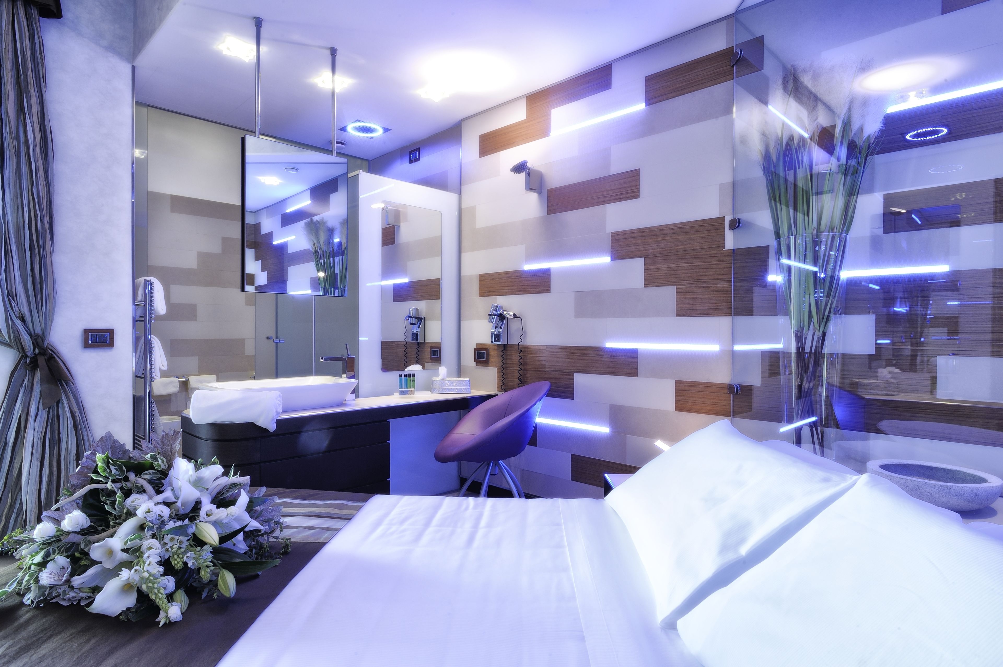 deluxe room, hot tub, sea view | jetted bathtub