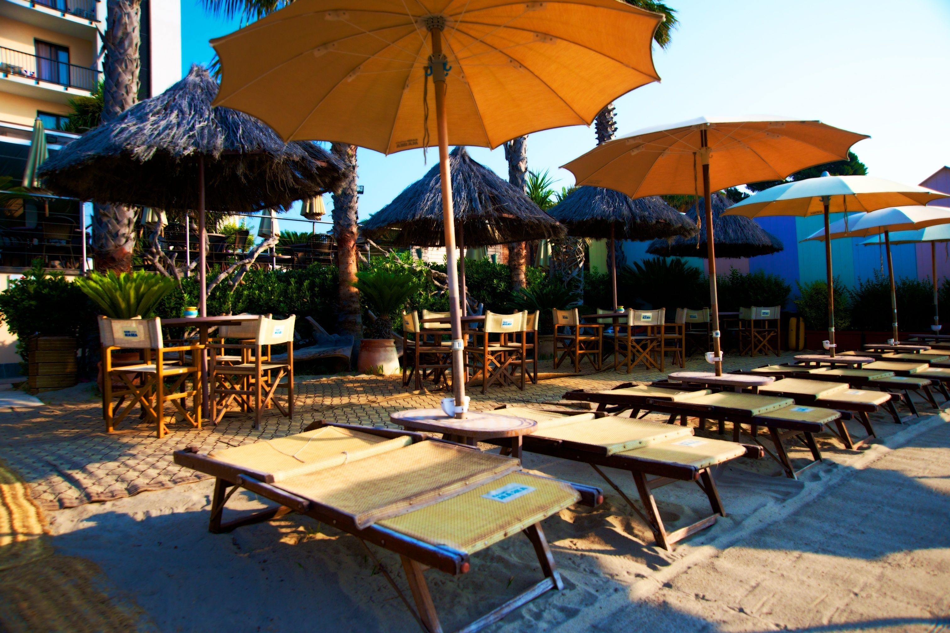 Privatstrand, Cabañas (gegen Gebühr), Liegestühle, Sonnenschirme