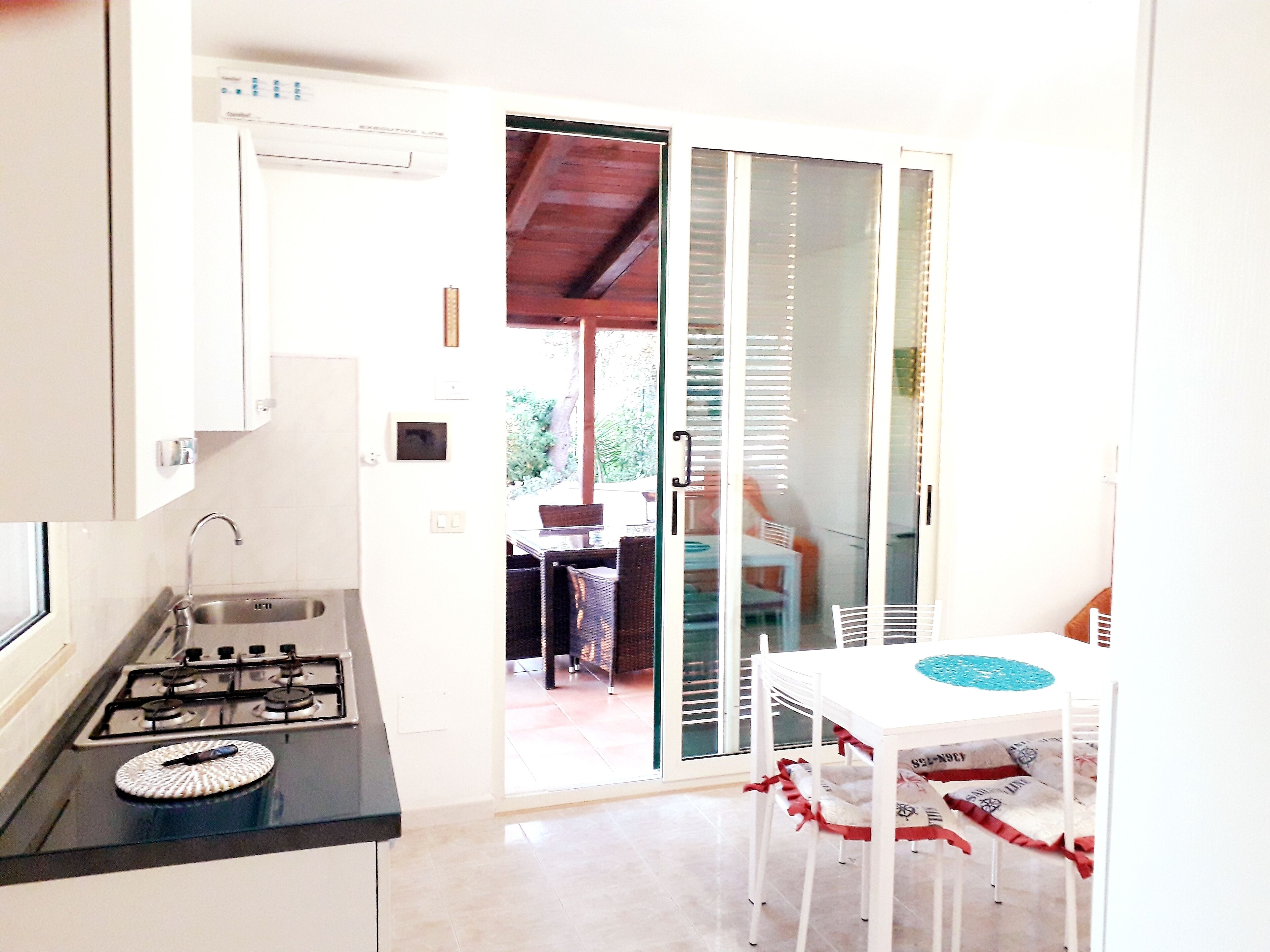 Villa, 1 camera da letto, angolo cottura, vista mare | Cucina privata | Frigorifero con congelatore, bollitore elettrico