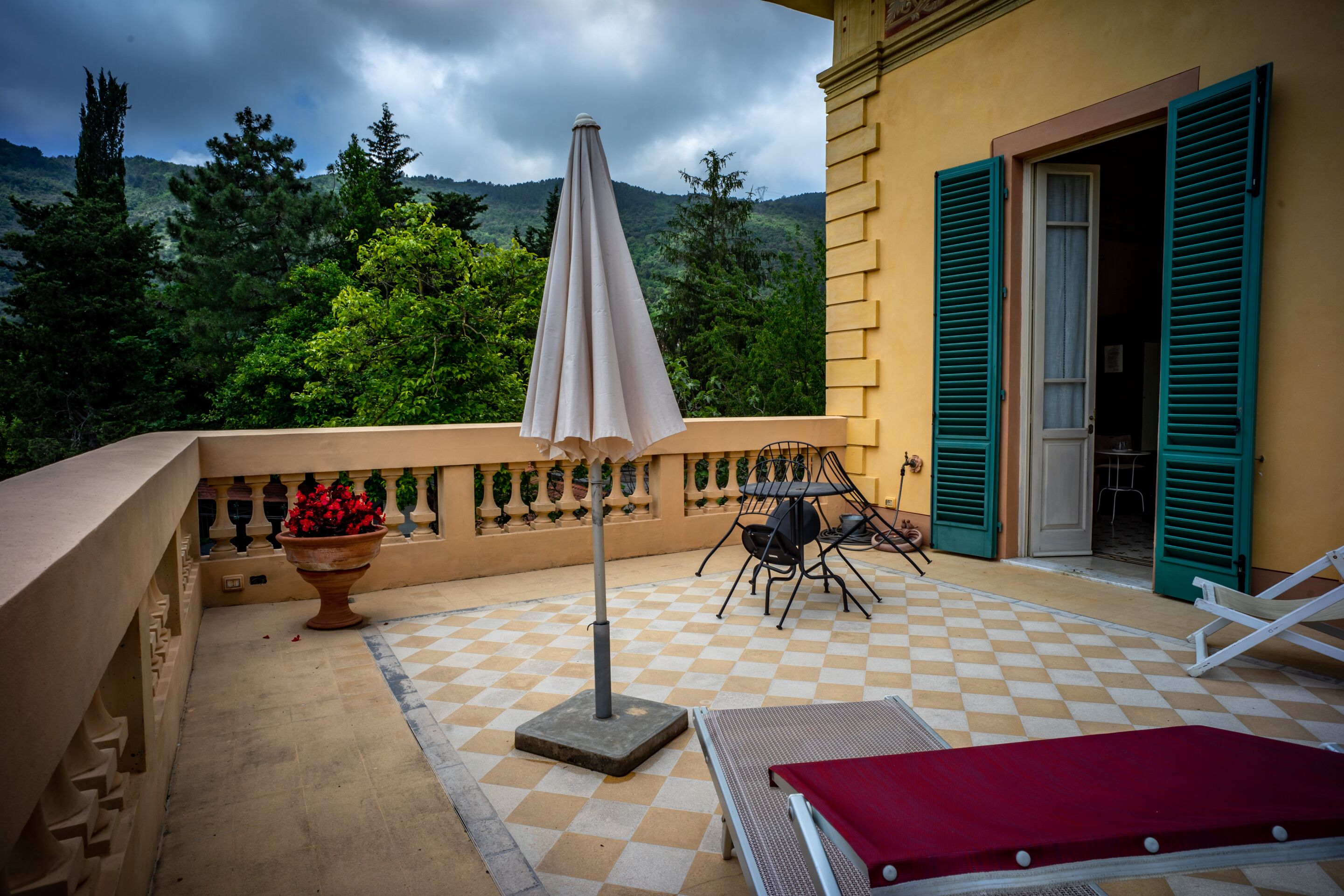 Premium-Doppelzimmer, eigenes Bad (4. Rosa Di Maggio) | Terrasse/Patio