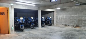 Self-parking (surcharge) 5 per day