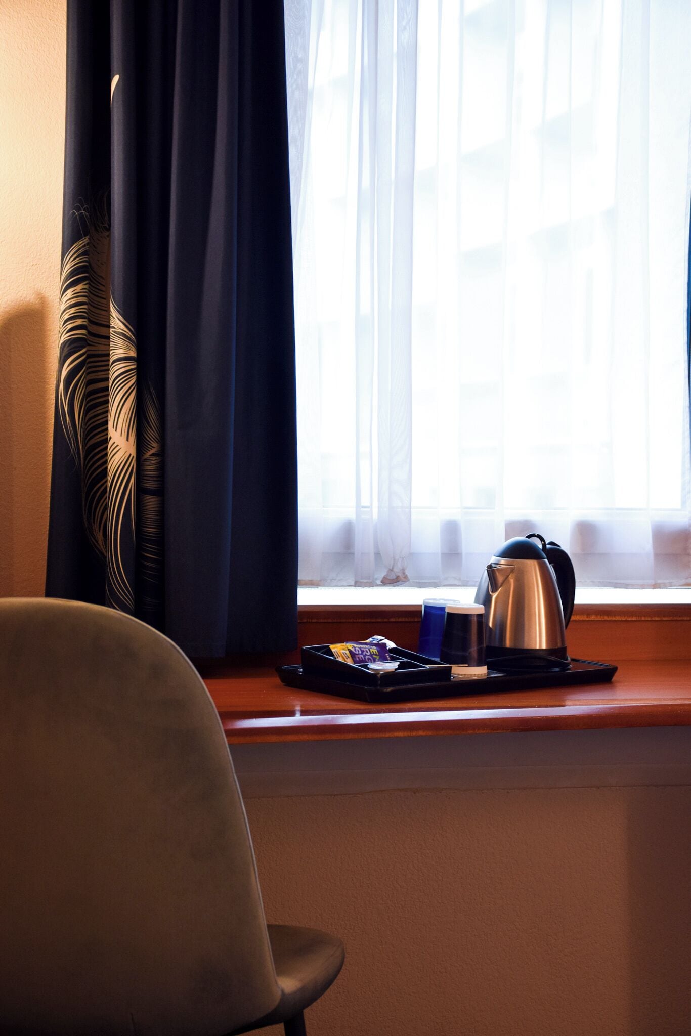 1 bedroom, premium bedding, tempur-pedic beds, individually decorated