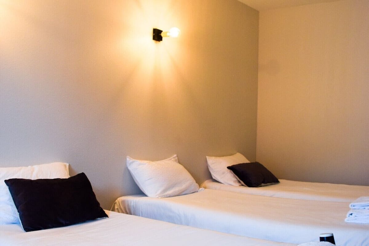 family room | 1 bedroom, premium bedding, tempur-pedic beds, individually decorated