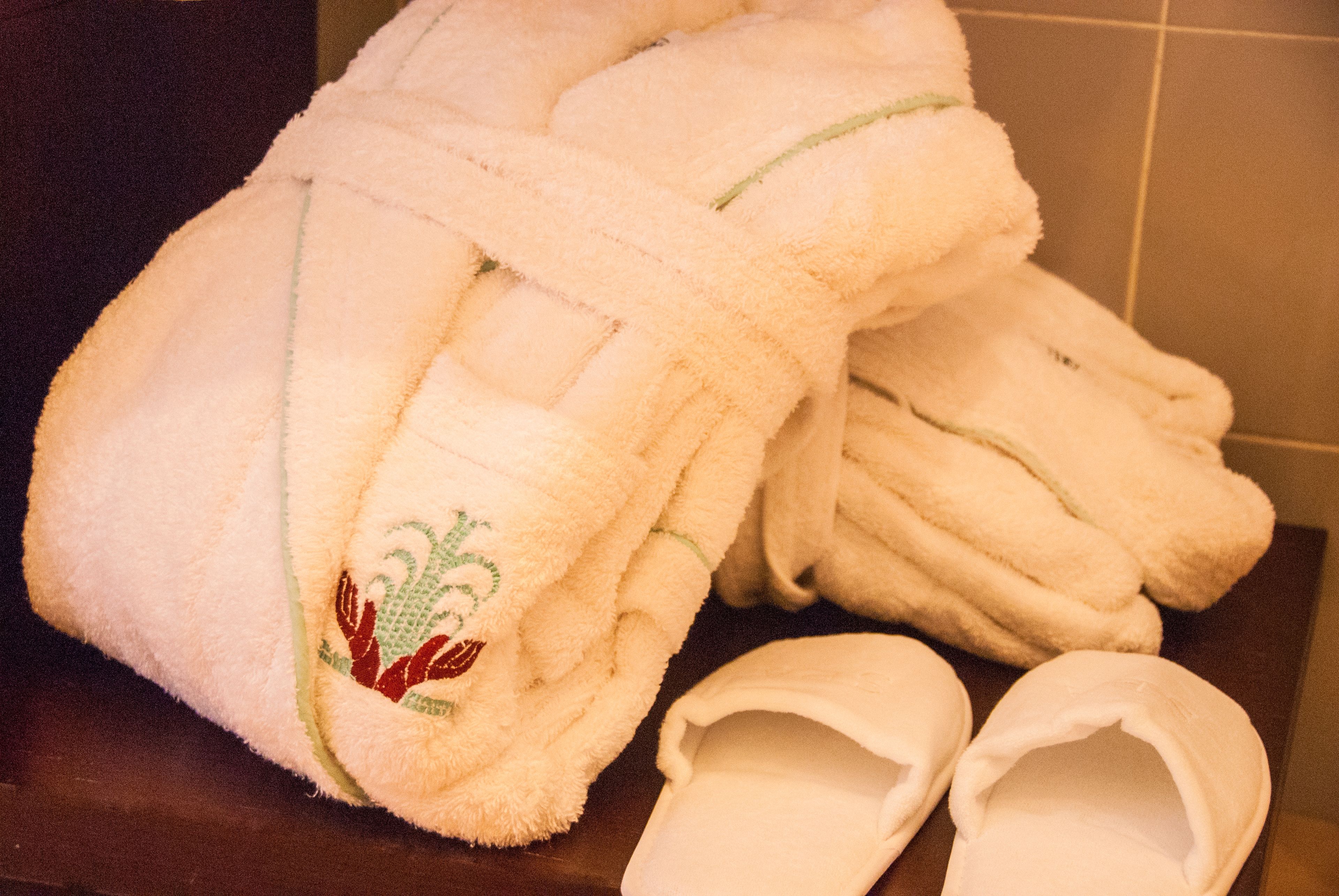 couples treatment room(s), hot tub, steam room, turkish bath/hammam