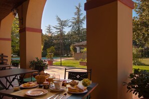 Almoço e jantar, culinária local