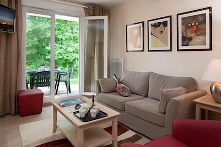 Cottage, 3 Bedrooms (for 6) | Living room | TV. Domaine des Roches Hotel & Spa