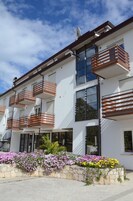 Facciata della struttura