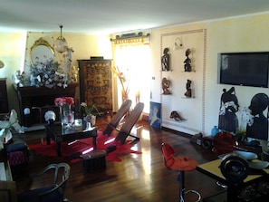 Lobby-Lounge