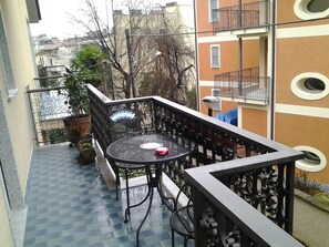 Apartment | Balcony - Stresa B&B (Stresa)