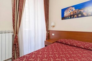 Doppia Comfort, 1 letto matrimoniale, bagno in camera | Biancheria da letto di alta qualità, minibar, una cassaforte in camera
