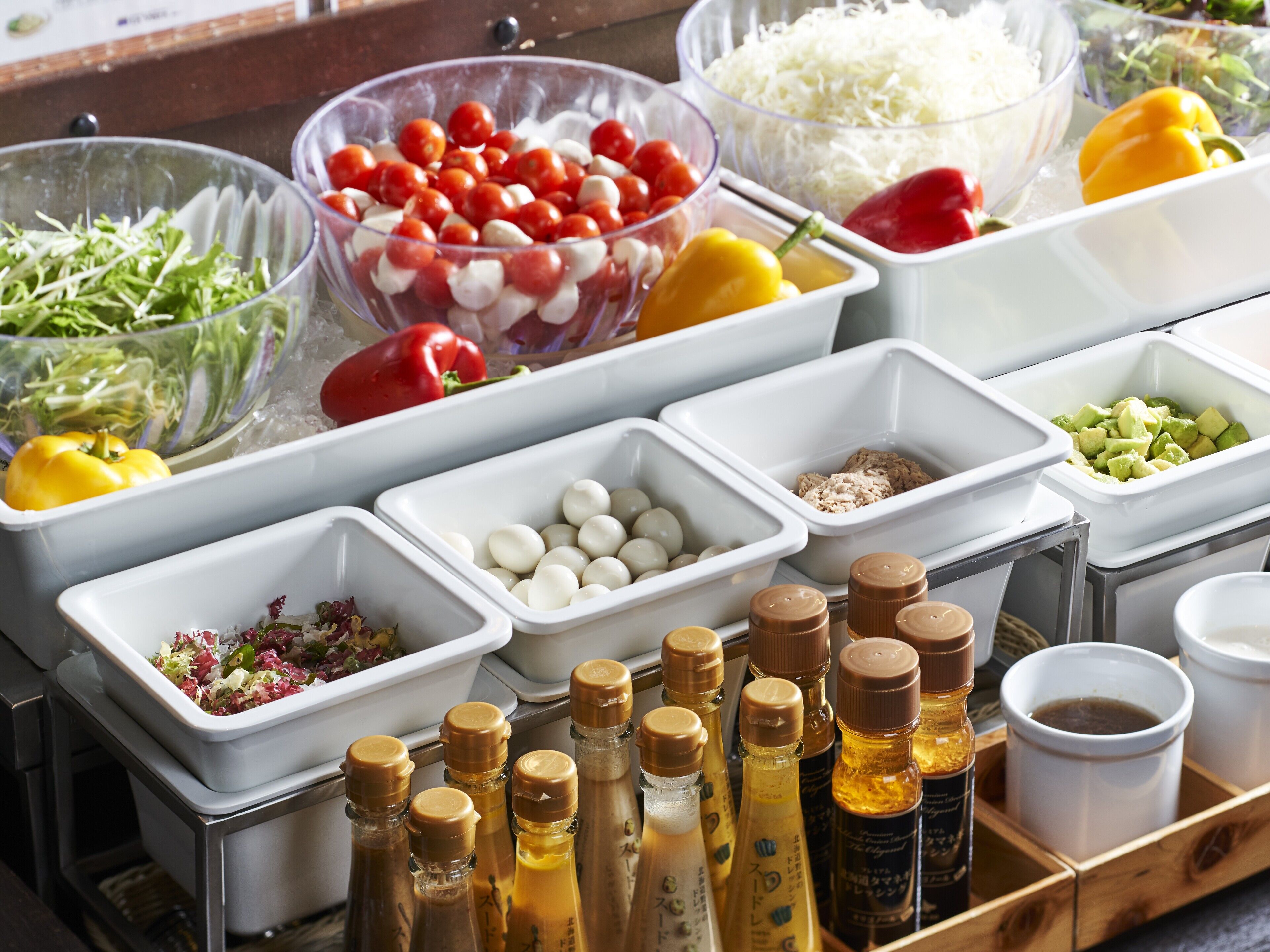 Daily buffet breakfast (JPY 3850 per person)