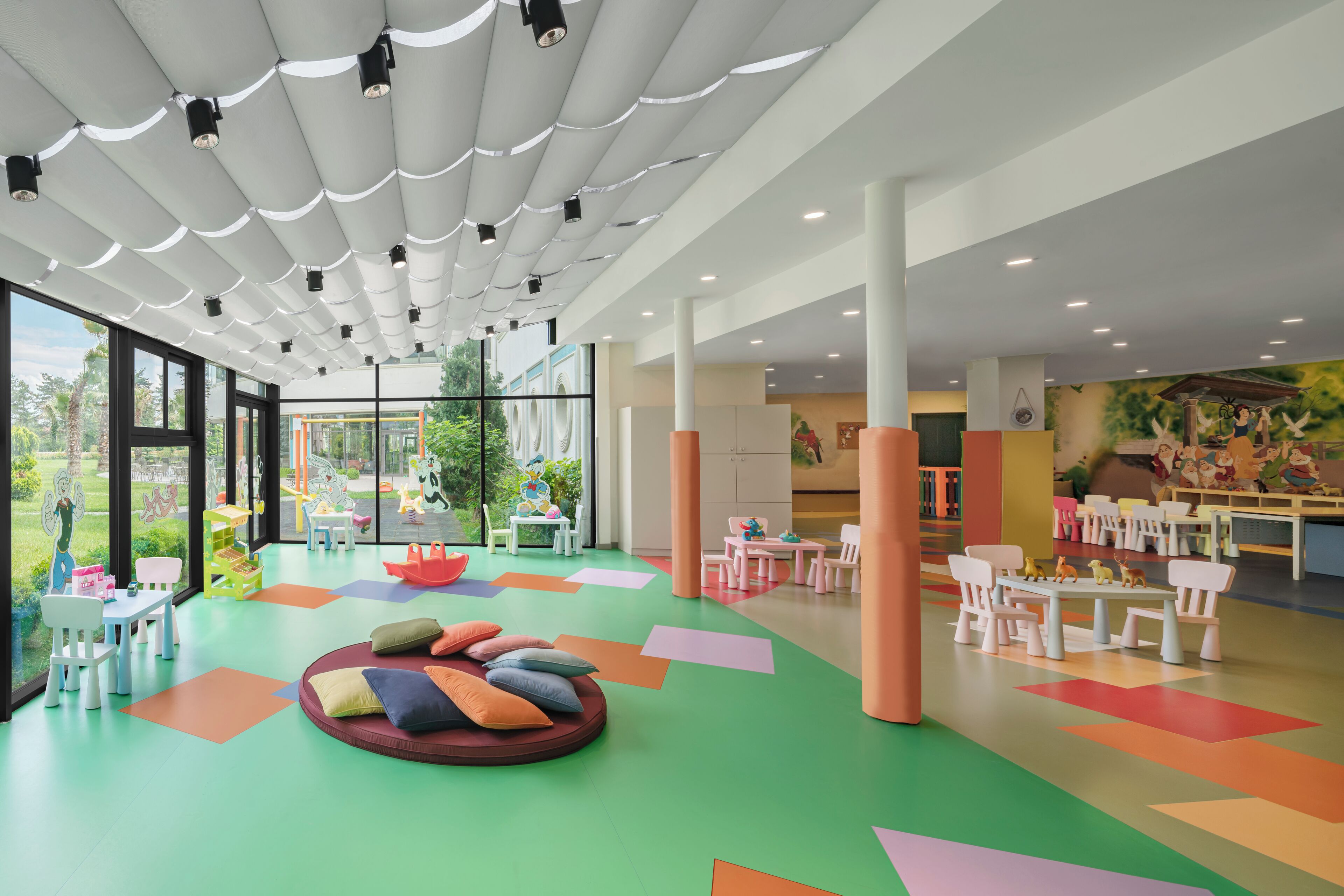 children’s play area – indoor