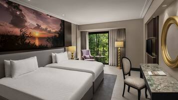 Superior-huone | Minibaari, tallelokero huoneessa, työpöytä, äänieristys