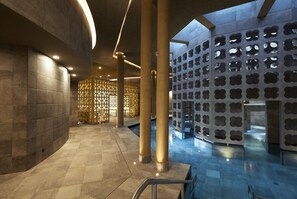 Indoor pool, outdoor pool