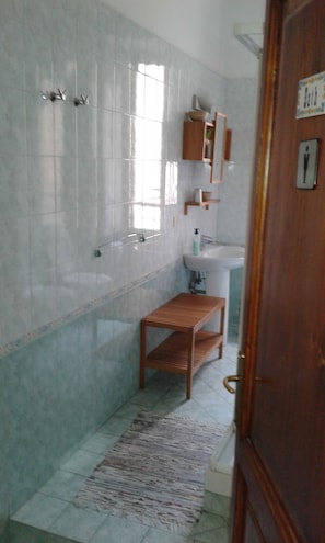 Bathroom - Hotel Roi (Rome)