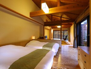 Japanese Western Style Room (YAMANOTO)