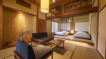 Premium Room, 2 Bedrooms, Non Smoking, Private Bathroom | Living area | Flat-screen TV